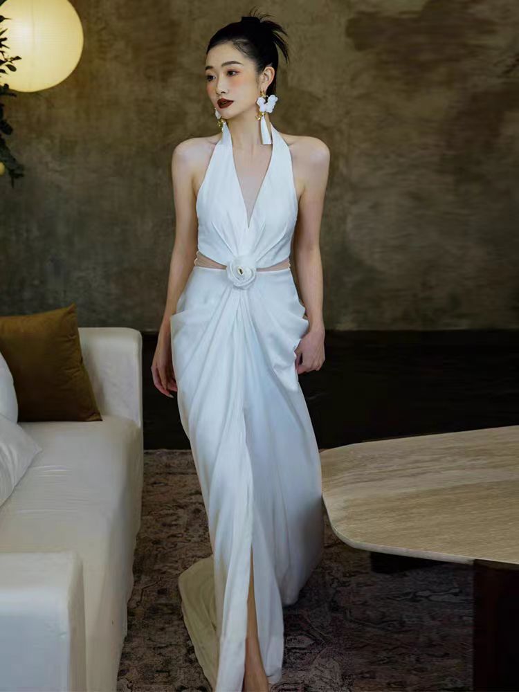 Halter Neck Sheath Low Back Silk Chiffon Bridal Gown with Delicate Flower
