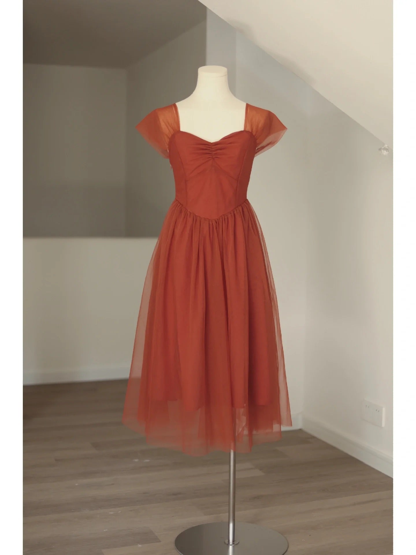 New Arrival Cap Sleeves Tulle 50s Swing Dress - DollyGown