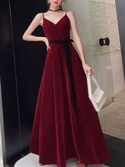 Elegant Burgundy Velvet V‑Neck Floor‑Length Prom Dress for Graduations and Evening Events
