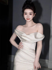 Off The Shoulder Fit and Flare Pure Silk Wedding Dress with Court Train