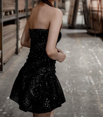 Elegant Black Party Gown For Homecoming And Special Occasions