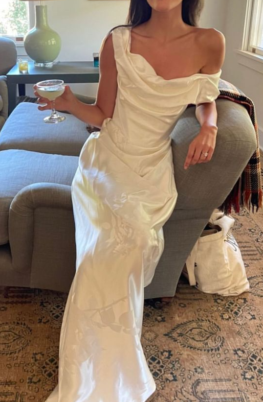 Elegant Long Prom Evening Dress Satin Sleeveless Wedding Gown