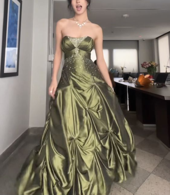 Long Satin Green Formal Party Gown Dress