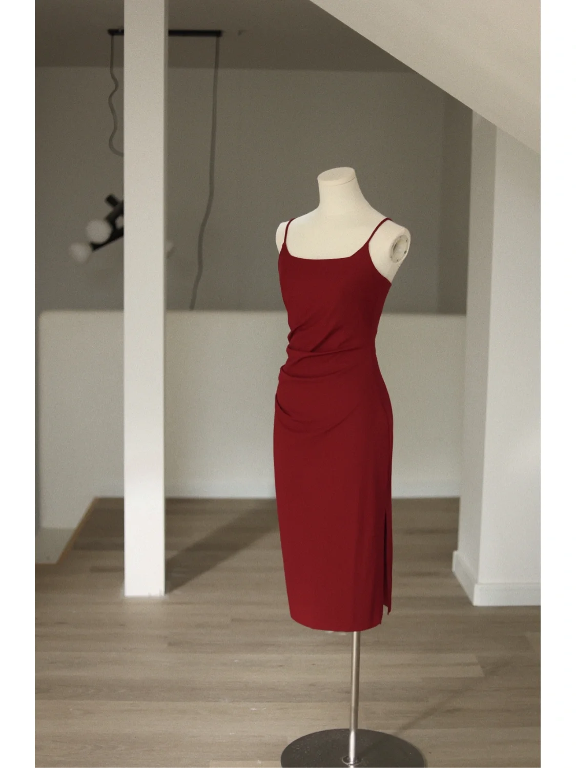 Romantic Feminine Burgundy Sheath Dress - DollyGown