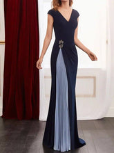 Elegant Color Block V-Neck Sleeveless Floor-Length Spandex Chiffon Pleated Beaded Gown