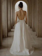 Vintage Style 100% Silk Taffeta Backless Wedding Dress with Pockets