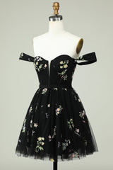 Elegant Black Off-the-Shoulder A-Line Homecoming Dress with Floral Accents