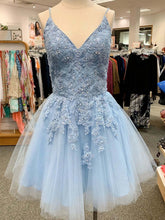 Elegant A-Line V-Neck Blue Lace Appliques Short Prom Homecoming Dress for Women