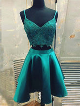 Elegant A-Line V-Neck Two-Piece Green Lace Short Prom Homecoming Dress