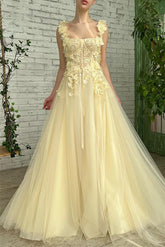 Daffodil Strapless Mermaid Evening Dress with Floral Appliques and Elegant Design