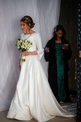 Elegant Long Sleeve A-Line Bateau Satin Wedding Dress Bridal Gown
