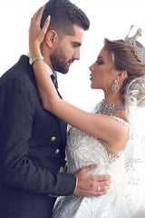 Beaded Cap-Sleeve Ball Gown Wedding Dress with Tulle Appliqué