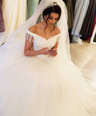 Exquisite Off-the-Shoulder Beaded Tassel Tulle Princess Wedding Dress for Brides