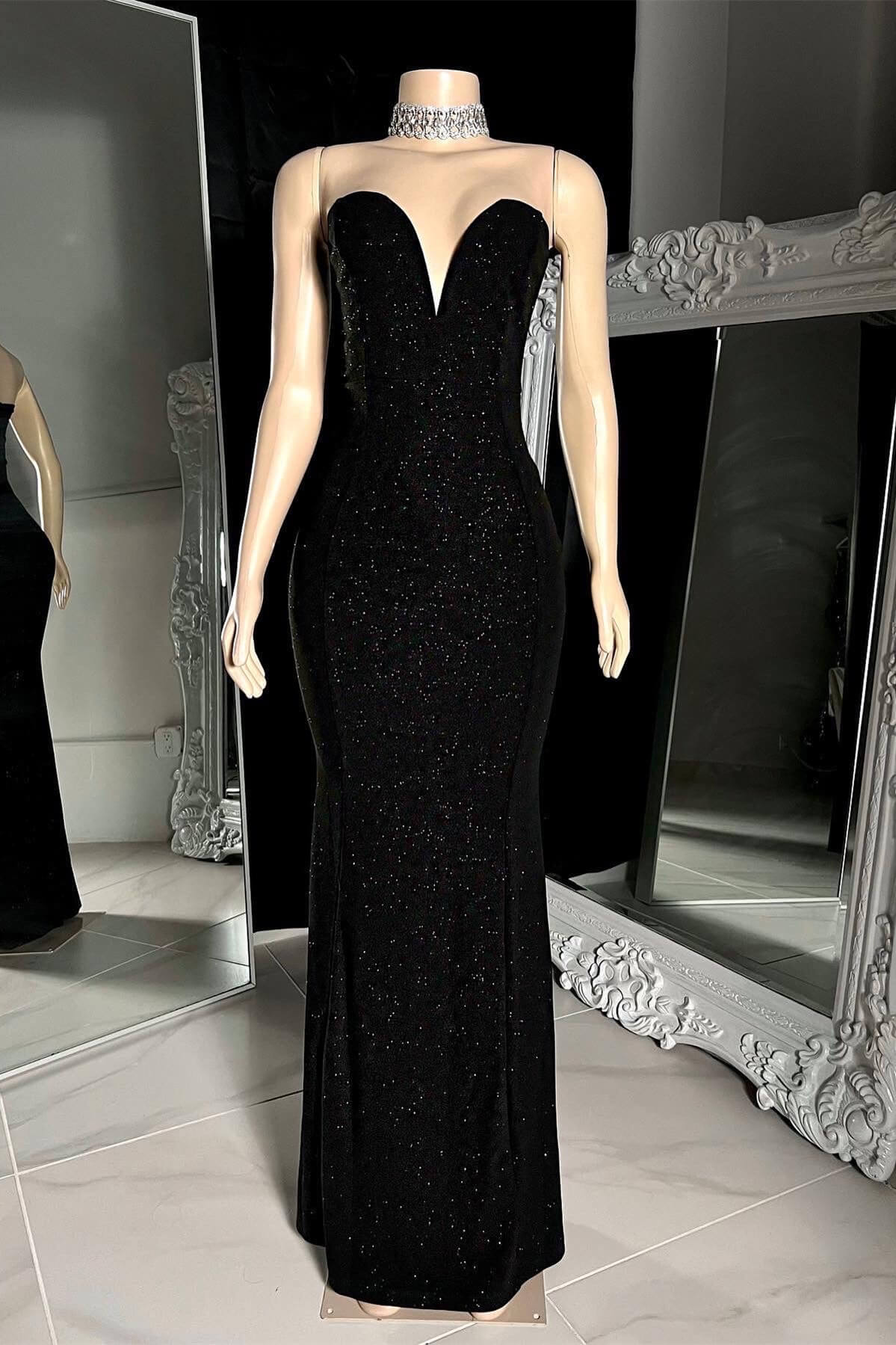 Elegant Sleeveless Black V-Neck Mermaid Prom Dress with Dazzling Sequin Embellishments
