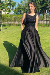 Elegant Black Sleeveless Jewel Mermaid Sequined Long Prom Dress for Special Occasions