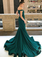 Dark Green Off-Shoulder Mermaid Evening Dress with Sequin Sparkle and Chapel Train