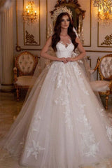 Sweetheart Tulle Ball Gown Wedding Dress with Floral Embroidery Appliqués