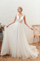 Elegant A-Line V-Neck Lace Tulle Wedding Dress with Open Back and Floor Length