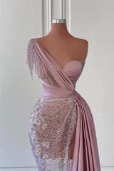 Elegant One-Shoulder Mermaid Prom Dress with Slit & Exquisite Beadings