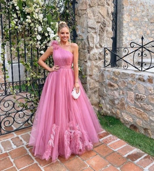Elegant Pink Backless Prom Evening Dress Stunning Formal Gown
