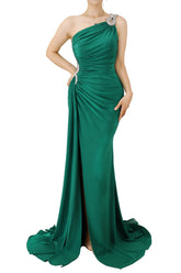 Elegant One-Shoulder Emerald Green Prom Dress with Dazzling Slit Design