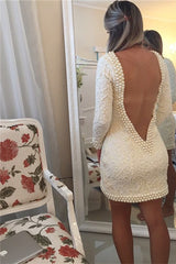 Elegant Mini Sheath V-Neck Lace Backless Homecoming Dress with Long Sleeves