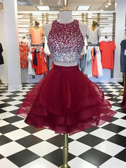Cute Burgundy Tulle Short Prom Homecoming Dress Two-Piece Beaded Formal