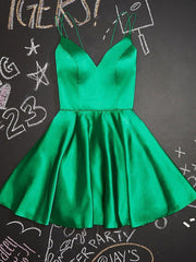 Elegant V-Neck Green Satin Short Prom Dress with Flared A-Line Skirt