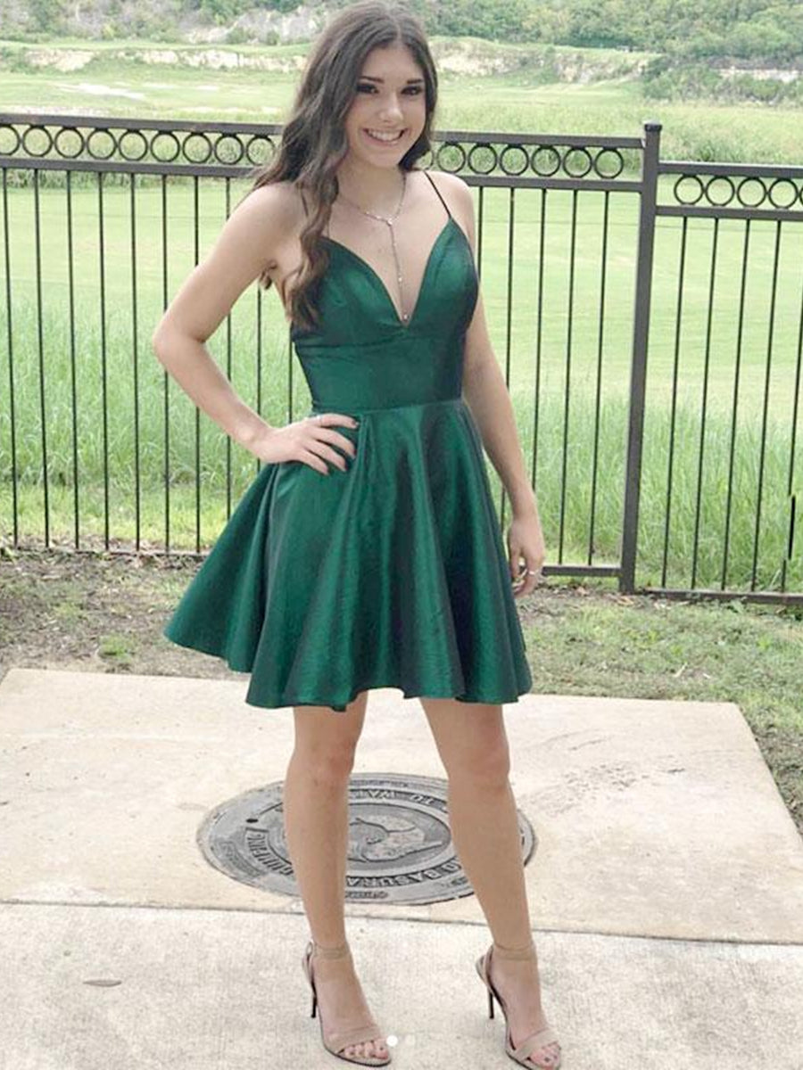 Cute V-Neck Green Short Prom Homecoming Dress Timeless Evening Elegance