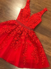 Elegant V-Neck Short Red Lace Prom Dress with Belt for Graduation & Homecomings