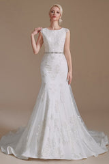 Elegant Mermaid Jewel Neck Long Wedding Dress with Tulle Lace and Beaded Waist
