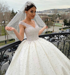 Sweetheart Off-the-Shoulder Backless Ball Gown Wedding Dress with Pearl Details