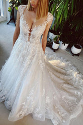 Short A-Line Jewel Wedding Dress with Delicate Lace Appliqués Elegant Design