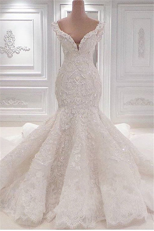 Elegant V-Neck Ruffle Floor-Length Mermaid Wedding Dress with Exquisite Lace Appliques