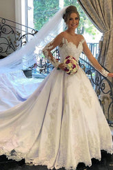 Elegant A-Line Wedding Dress with Long Sleeves and Sweetheart Neckline