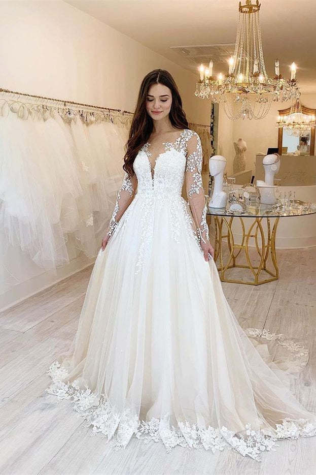 Sweetheart Lace Long Sleeve Tulle Ball Gown Wedding Dress