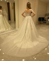 Elegant A-Line Wedding Dress with Lace Appliques and Sleeves Long Train