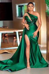 Elegant Green Sequin One-Shoulder Mermaid Prom Dress with High Split Design