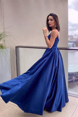 Elegant Royal Blue A-Line Prom Dress with Lace Appliques and Convenient Pockets