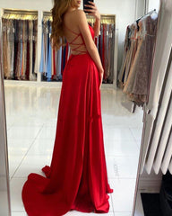 Elegant Red V-Neck Prom Dress with High Split for Special Occasions