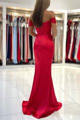 Elegant Red Off-the-Shoulder Long Prom Dress with Thigh High Split