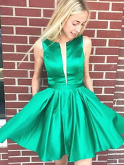 Elegant Green Satin Backless Short Prom Homecoming Cocktail Party Dress