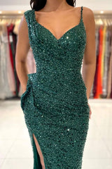 Elegant Green Sequin Spaghetti-Strap Prom Dress with Pleats and Slit