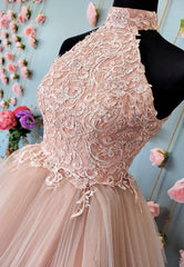Elegant Halter Neck Champagne Lace Short Prom Dress with Open Back Design