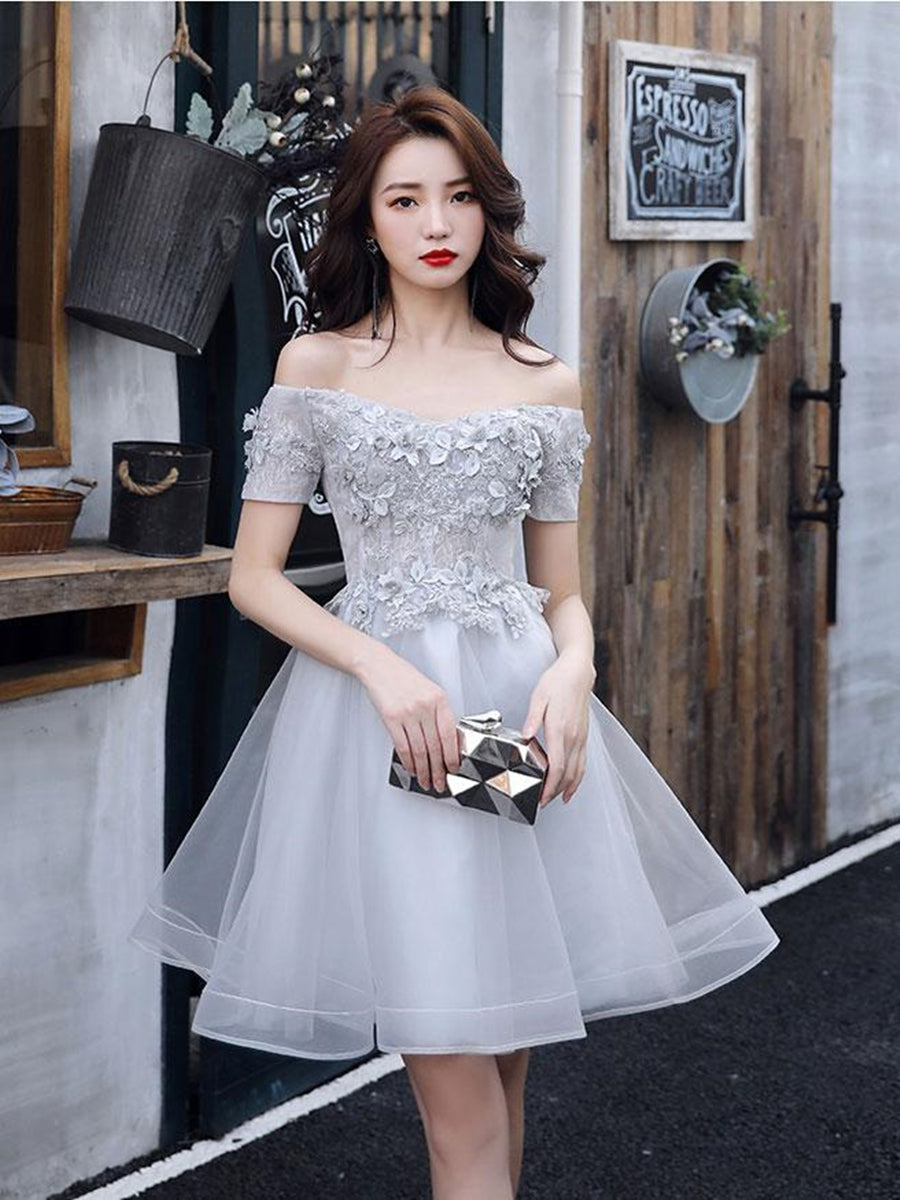 Elegant Off-Shoulder Short Grey Lace Prom Dress for Graduation Homecoming Events