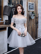 Elegant Off-Shoulder Short Grey Lace Prom Dress for Graduation Homecoming Events