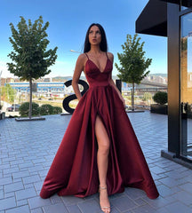 Elegant Pink Sweetheart Spaghetti Strap Prom Dress with High Split Design