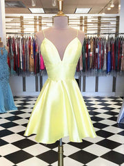 Elegant A-Line V-Neck Yellow Homecoming Dress Short Prom Graduation Evening
