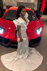 Sparkling V-Neck Sleeveless Long Prom Dress: Dazzling Sequin Gown for Special Occasions