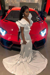 Sparkling V-Neck Sleeveless Long Prom Dress: Dazzling Sequin Gown for Special Occasions